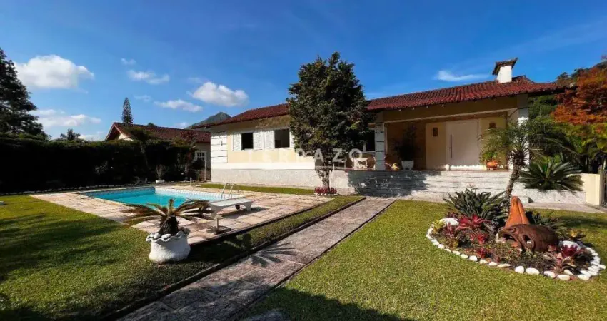 Casa em Condomínio à venda, 3 quartos, 1 suíte, 5 vagas, Comary - Teresópolis/RJ