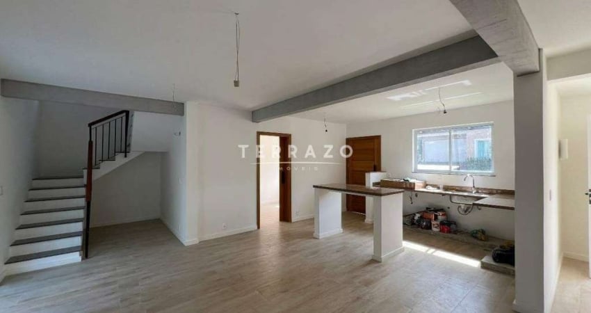 Casa em Condomínio para aluguel, 4 quartos, 2 suítes, 2 vagas, Vargem Grande - Teresópolis/RJ