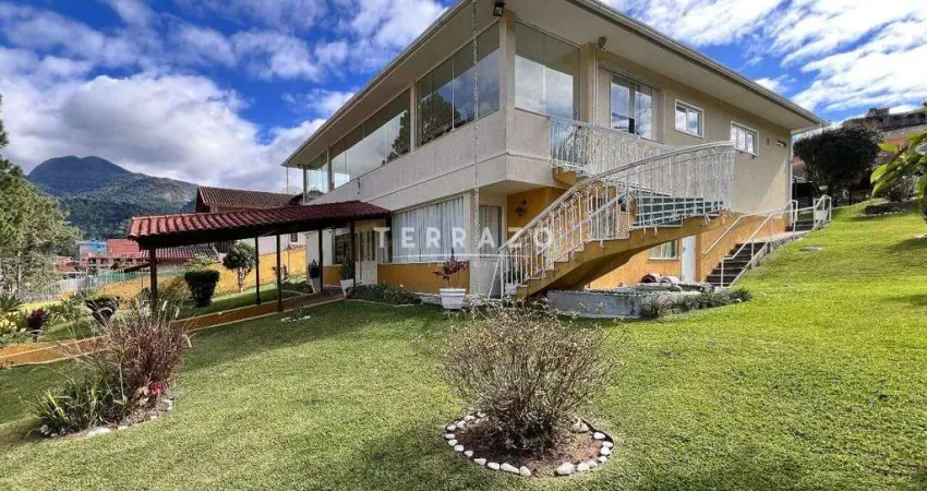 Casa à venda, 5 quartos, 3 suítes, 5 vagas, Alto - Teresópolis/RJ