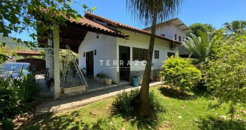 Casa à venda em vale jequitibá, guapimirim (2q/1suíte) com 3 vagas