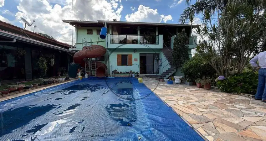 Chácara à venda em condomínio fechado Piracaia - SP - R$990mil