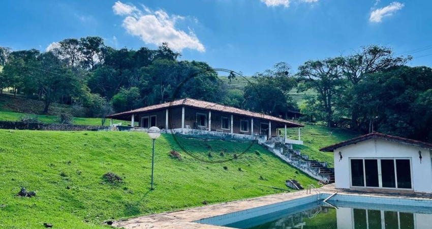 Sítio à Venda em Piracaia com 35000m² no perímetro urbano