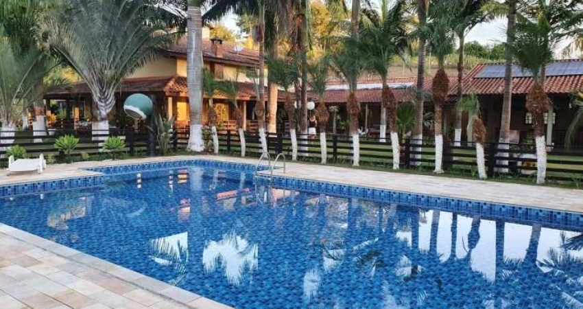 Espetacular Sítio dentro da Cidade com 36.000m² em Piracaia