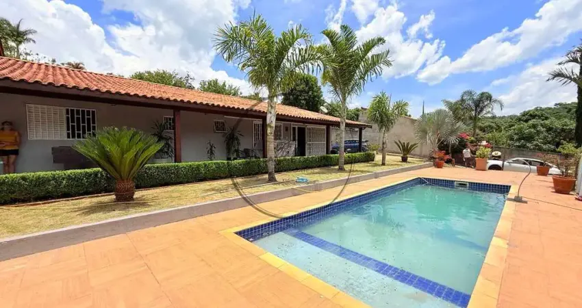 Chácara / sítio com 4 quartos à venda na Estrada Municipal Geraldo Alves da Silva, 500, Boa Vista dos Silva, Bragança Paulista