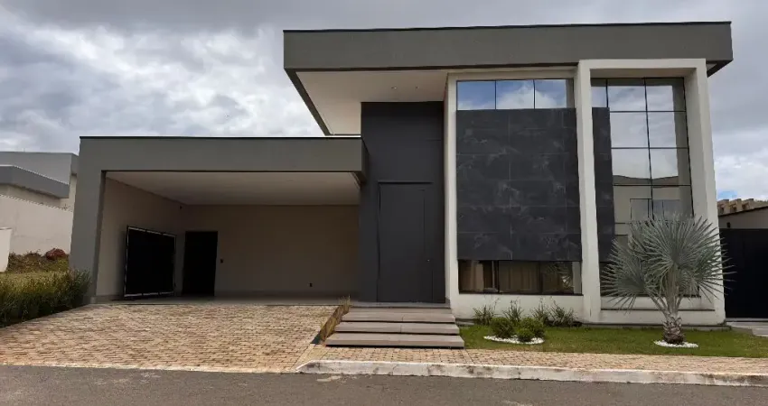 Casa com 3 quartos à venda na Rua Coronel Cirilo Lopes de Morais, Centro, Caldas Novas