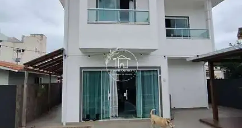 Casa à venda no bairro Estreito - Florianópolis/SC