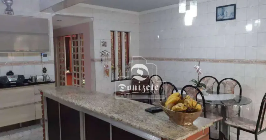 Sobrado com 4 dormitórios à venda, 292 m² por R$ 950.000,01 - Parque Oratório - Santo André/SP