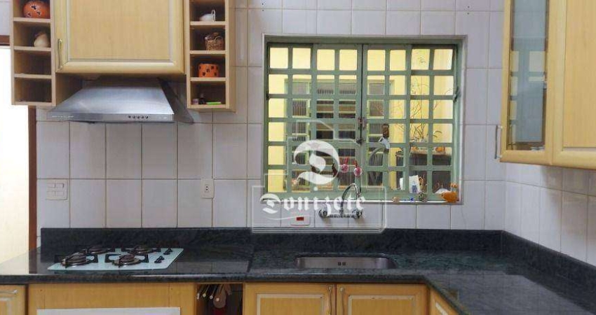 Casa com 3 dormitórios à venda, 218 m² por R$ 710.000,00 - Vila Alice - Santo André/SP