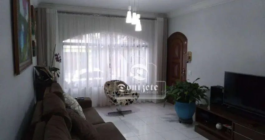 Sobrado com 3 dormitórios à venda, 259 m² por R$ 710.000,00 - Parque Jaçatuba - Santo André/SP
