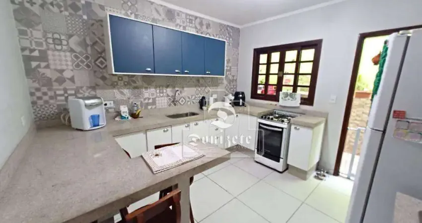 Sobrado com 3 dormitórios à venda, 200 m² por R$ 610.000,00 - Vila Humaitá - Santo André/SP