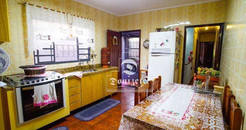 Casa com 4 dormitórios à venda, 174 m² por R$ 949.000,00 - Vila Eldízia - Santo André/SP