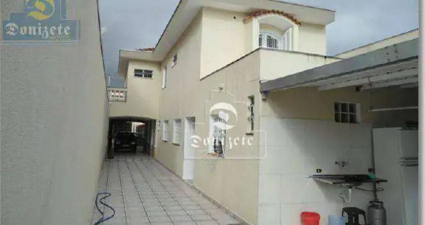 Sobrado com 4 dormitórios à venda, 295 m² por R$ 1.100.000,00 - Vila Scarpelli - Santo André/SP