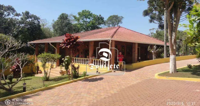 Chácara com 2 dormitórios à venda, 2000 m² por R$ 1.200.000,00 - Chácara Recreio Internacional - Suzano/SP