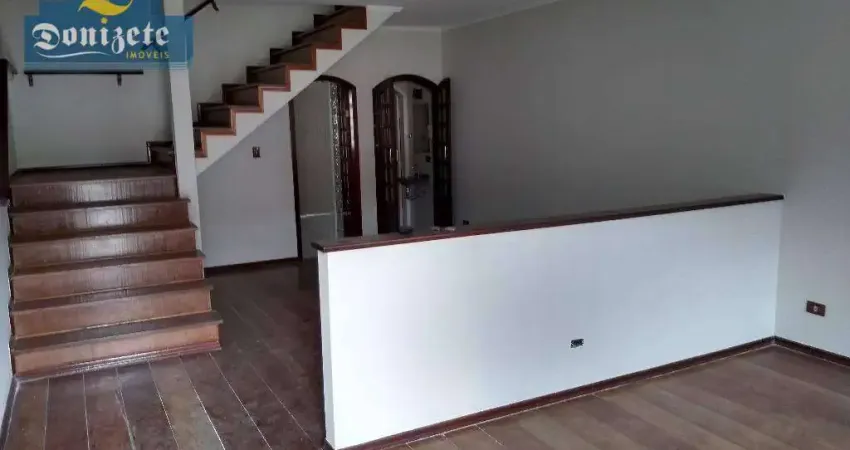 Sobrado com 3 dormitórios, 237 m² - venda por R$ 899.999,90 ou aluguel por R$ 4.897,06/mês - Parque Jaçatuba - Santo André/SP