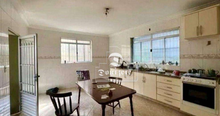 Casa com 3 dormitórios à venda, 130 m² por R$ 792.000,00 - Vila Alzira - Santo André/SP
