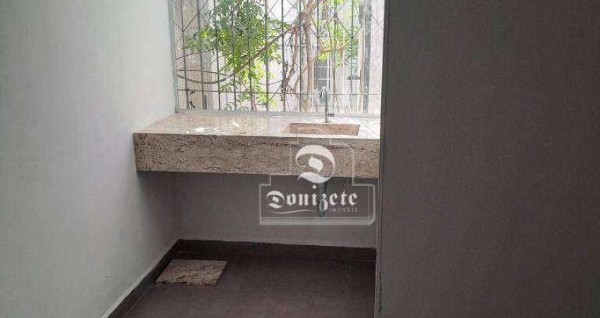 Sobrado com 1 dormitório para alugar, 120 m² por R$ 10.404,00/mês - Jardim - Santo André/SP