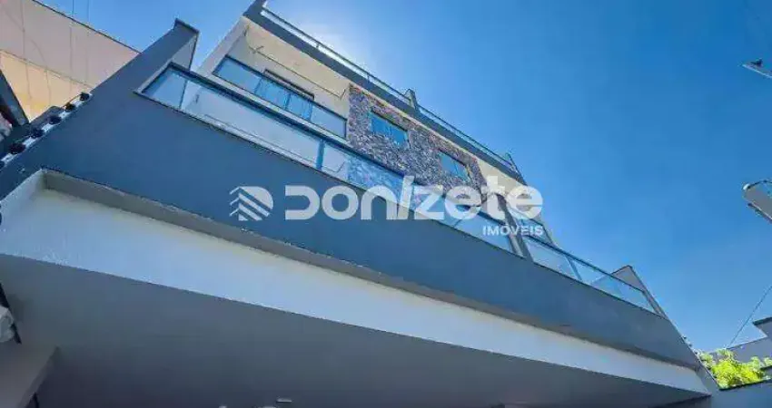 Sobrado no Bairro Silveira, Santo André – 2 Dormitórios + Suíte, 2 Vagas,