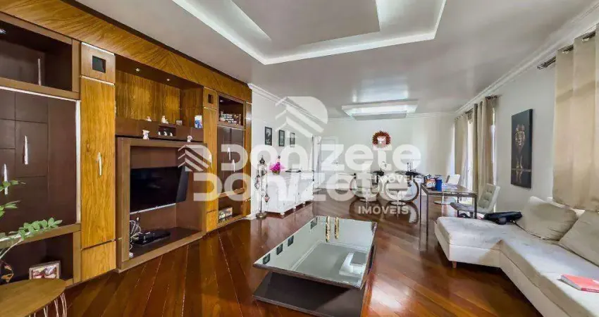 Apartamento 4 Quartos com 3 Suítes, 4 Vagas e Frente ao Jardim em Santo André