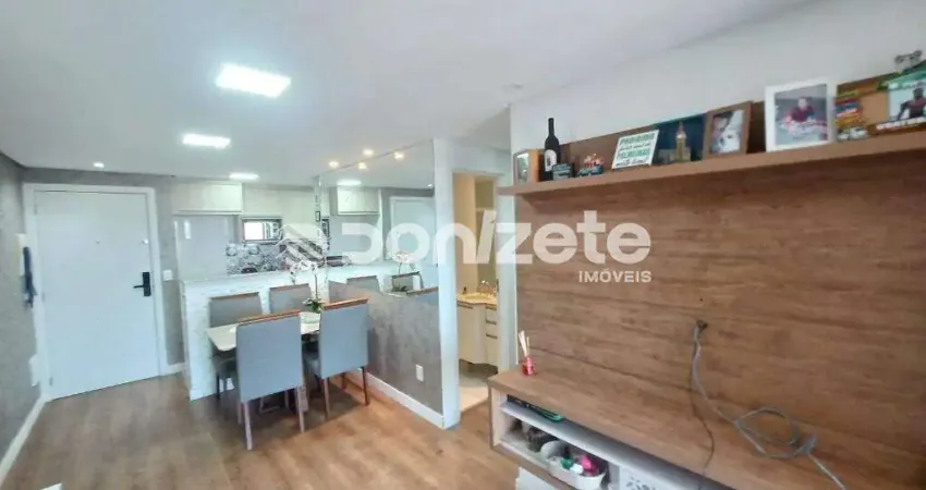 Apartamento 2 Quartos com Suíte na Vila Floresta, Frente – 57m², 2 Vagas