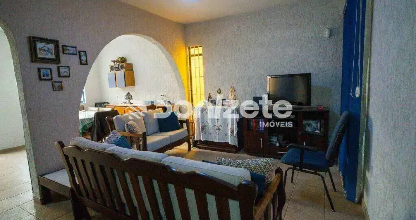 Sobrado com 3 dormitórios à venda, 164 m² por R$ 780.000,00 - Vila Valparaíso - Santo André/SP