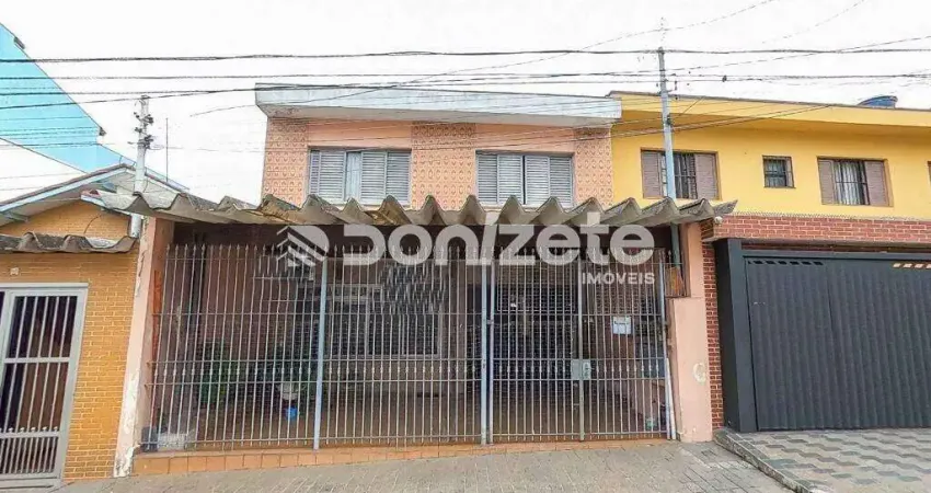 Sobrado com 3 dormitórios à venda, 293 m² por R$ 750.000,00 - Bangu - Santo André/SP