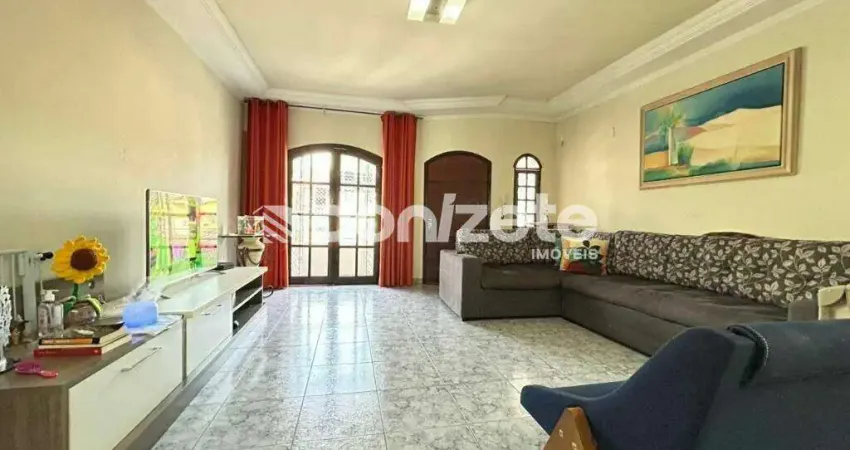 Sobrado residencial com 4 quartos, vista mar e 5 vagas no Campestre, Santo André