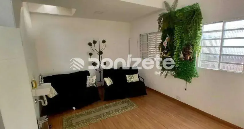 Sobrado Comercial no Centro de Santo André – 97 m² Úteis, 5 Salas, 3 Banheiros