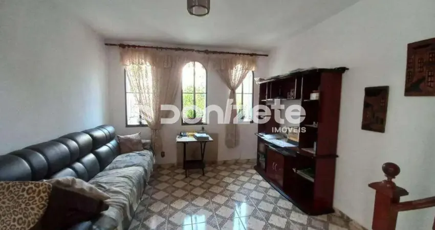 Sobrado Residencial no Centro de Santo André – 4 Quartos, 2 Vagas, 221 m²