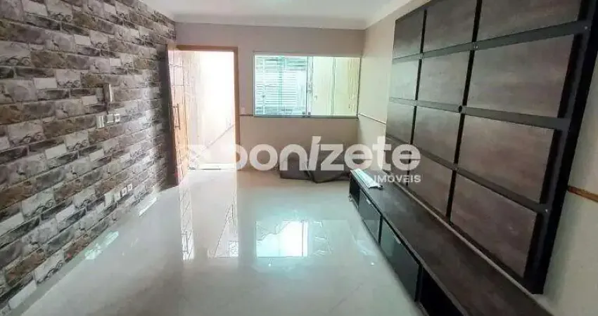 Sobrado Residencial com 3 Dormitórios, 2 Vagas e Churrasqueira – Centro de Santo André