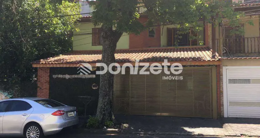 Sobrado com 3 dormitórios à venda, 200 m² por R$ 820.000,00 - Vila Camilópolis - Santo André/SP