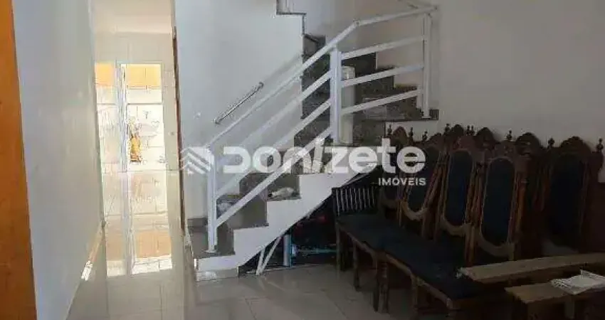 Sobrado Residencial com 2 Quartos (1 Suíte) em Jardim Stetel, Santo André – Financiamento Disponível