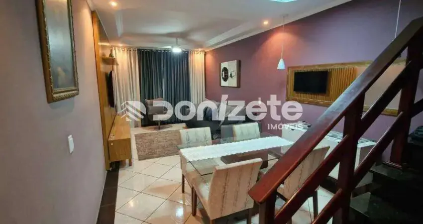Sobrado Residencial com 3 Dormitórios, 3 Vagas e Financiamento em Vila Helena, Santo André