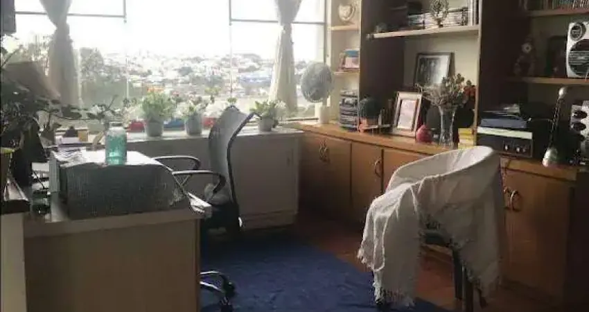 Apartamento à venda em Jardim, Santo André – 176 m², 3 dormitórios (1 suíte) + 2 vagas, mobiliado, frente