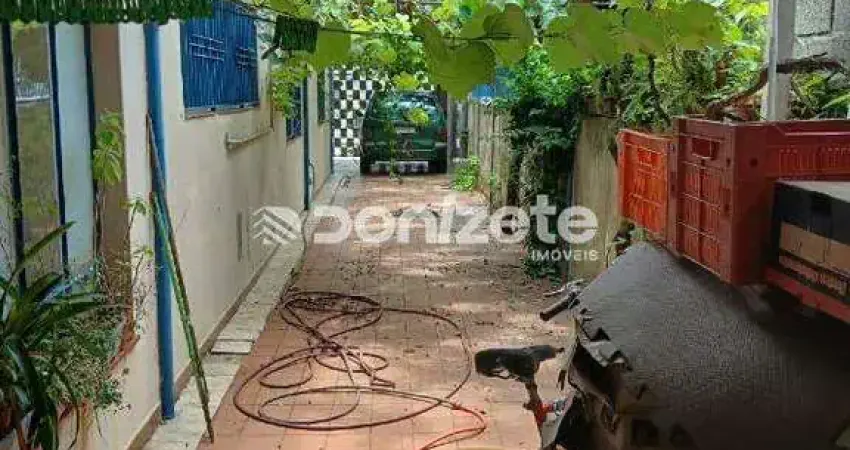 Casa à venda em Vila Eldízia, Santo André – Financiamento e Permuta Aceitos