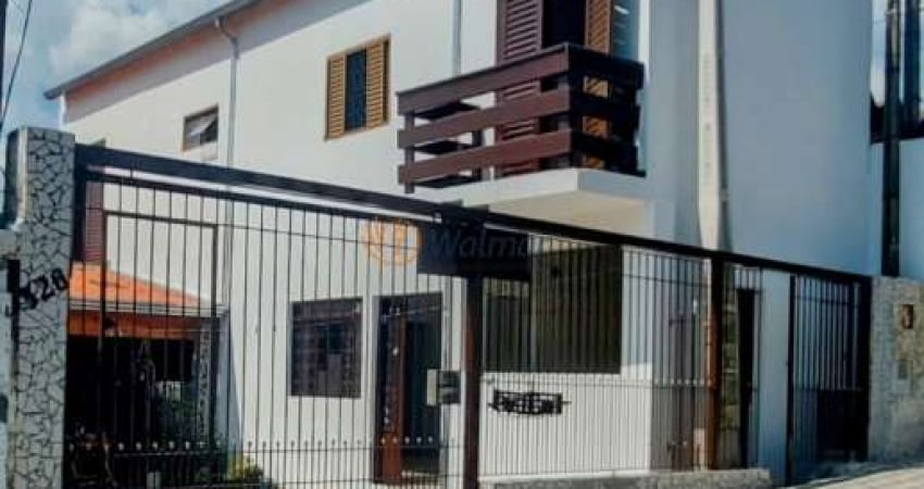 Casa para locação no Jardim Santa Terezinha 3 quartos, 2 banheiros, 1 vaga, sem quintal.