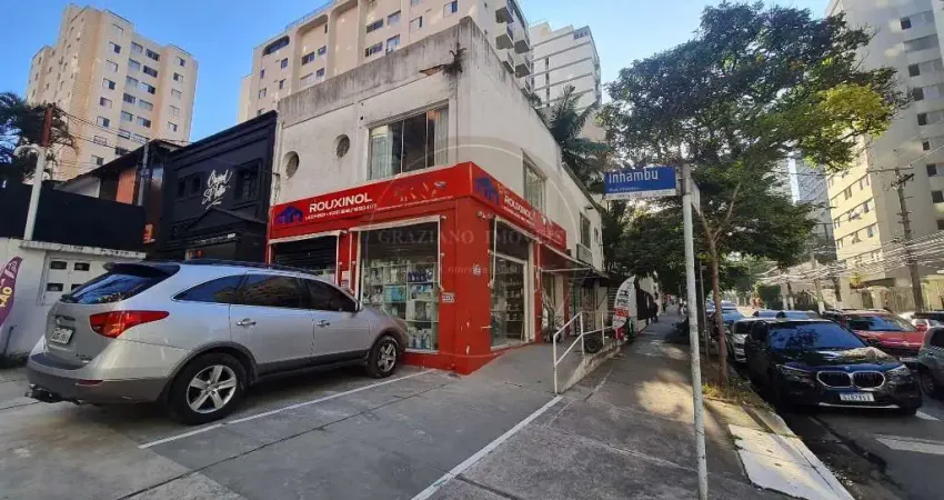 Casa comercial à venda na Rua Inhambú, Moema, São Paulo