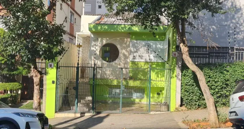 Casa comercial com 6 salas para alugar na Rua Martiniano de Carvalho, Bela Vista, São Paulo