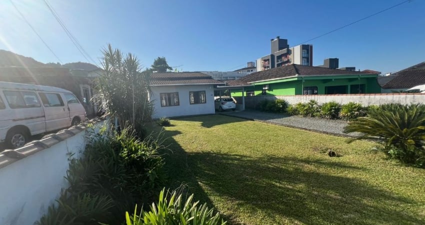 Terreno no Aventureiro