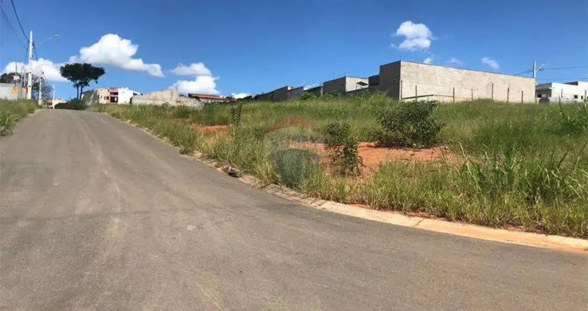 Terreno à venda no Condomínio Berbari II, Bragança Paulista 