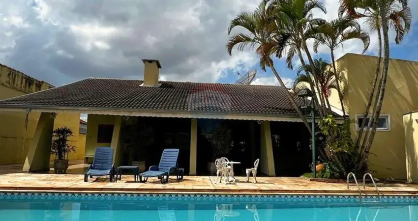 Imóvel térreo com quase 1000m² com perfil comercial e residencial em Bragança Paulista