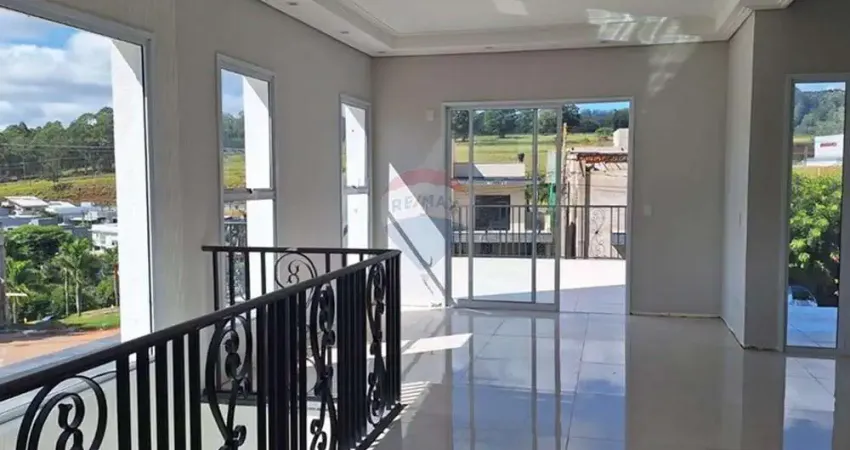 Casa de alto padrão com piscina e área gourmet para locação no Condomínio Vale das Águas em Bragança Paulista