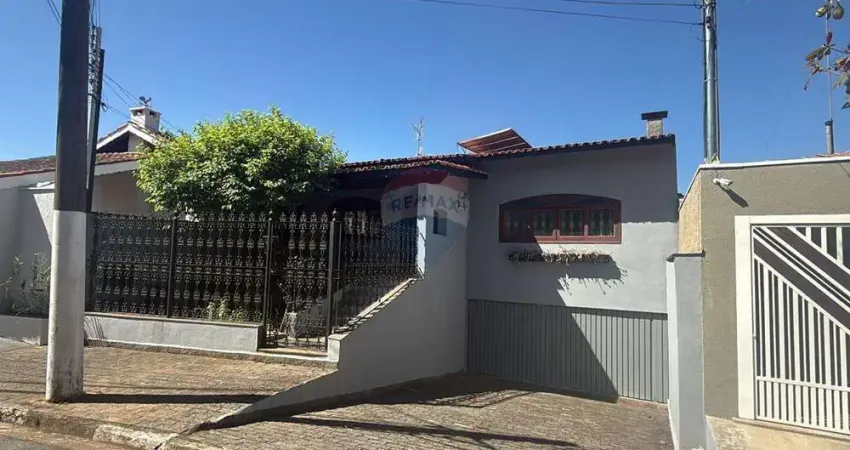 Casa para locação jardim europa - bragança paulista, sp  ampla com 5 quartos, 2 suítes