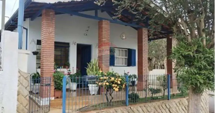 Casa com 2 quartos à venda no Centro, Socorro