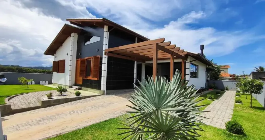 Casa para Venda em Garopaba, Campo Duna, 2 dormitórios, 1 suíte, 2 banheiros, 1 vaga
