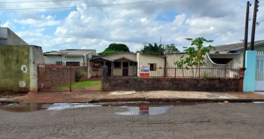 Casa à venda na Rua Nápoles, Parque Residencial Joaquim Toledo Piza, Londrina