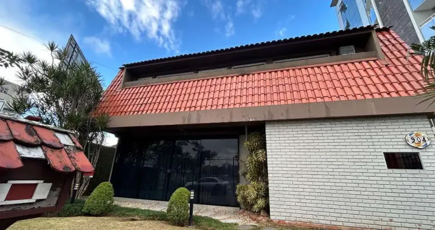 Casa comercial com 3 salas à venda no América, Joinville 