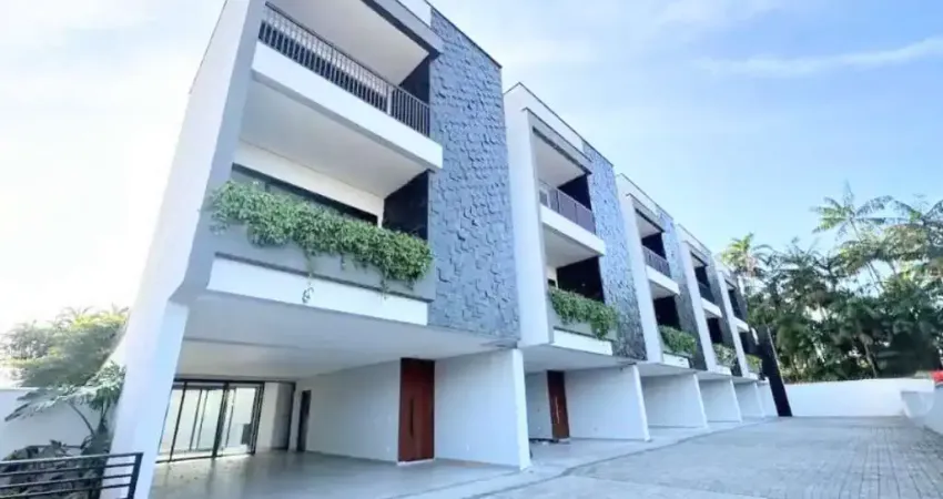 Casa em condomínio fechado com 3 quartos à venda no Glória, Joinville 