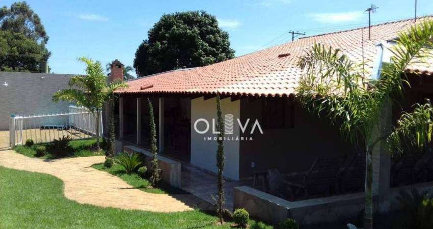 Chácara com 3 dormitórios à venda, 1350 m² por R$ 850.000,00 - Estância São Paulo - Guapiaçu/SP