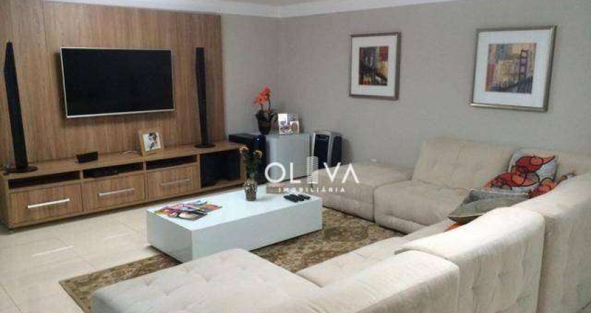Apartamento com 3 dormitórios à venda, 231 m² por R$ 750.000 - Centro - São José do Rio Preto/SP