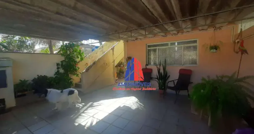 Casa com 4 dormitórios à venda, 180 m² por R$ 362.000 - Jardim São Vito - Americana/SP